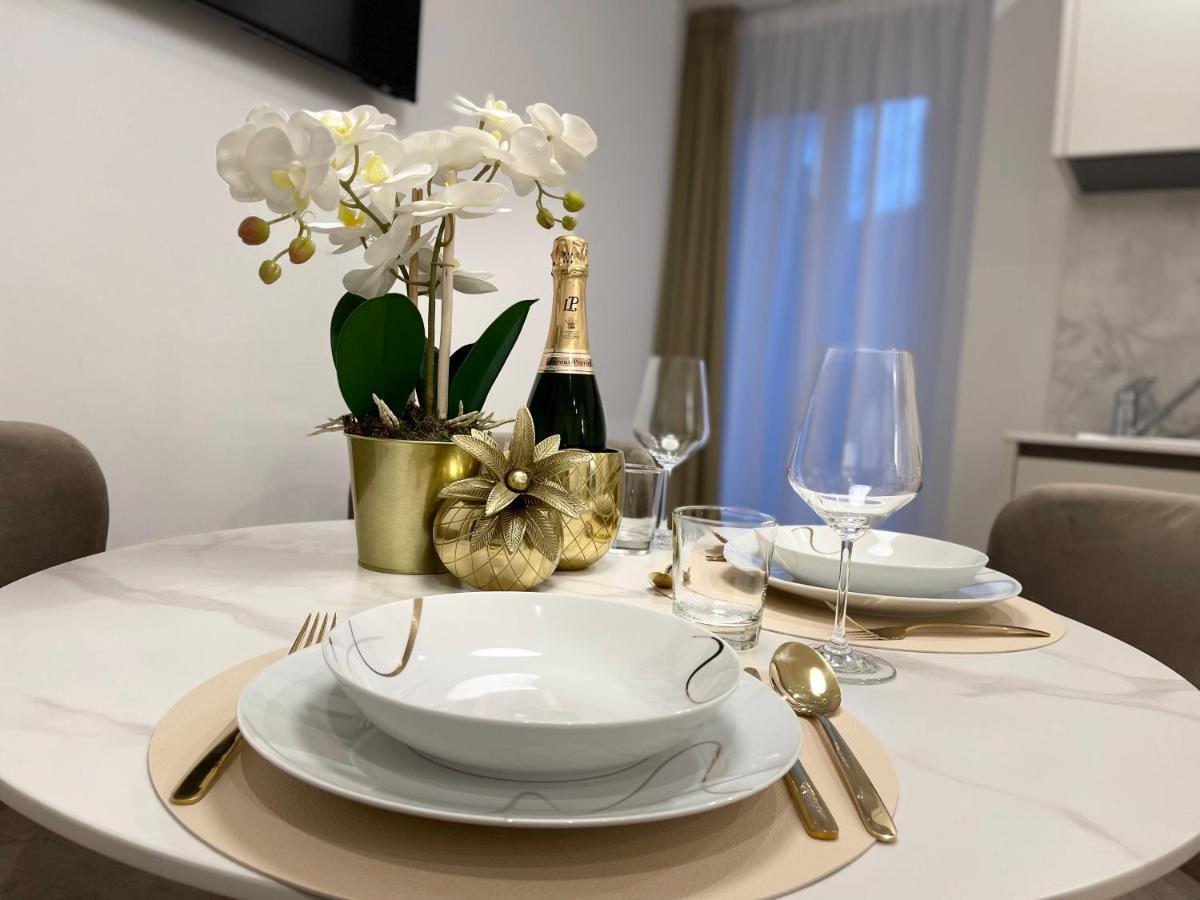 Bellagio Luxury Suites Apartments 外观 照片