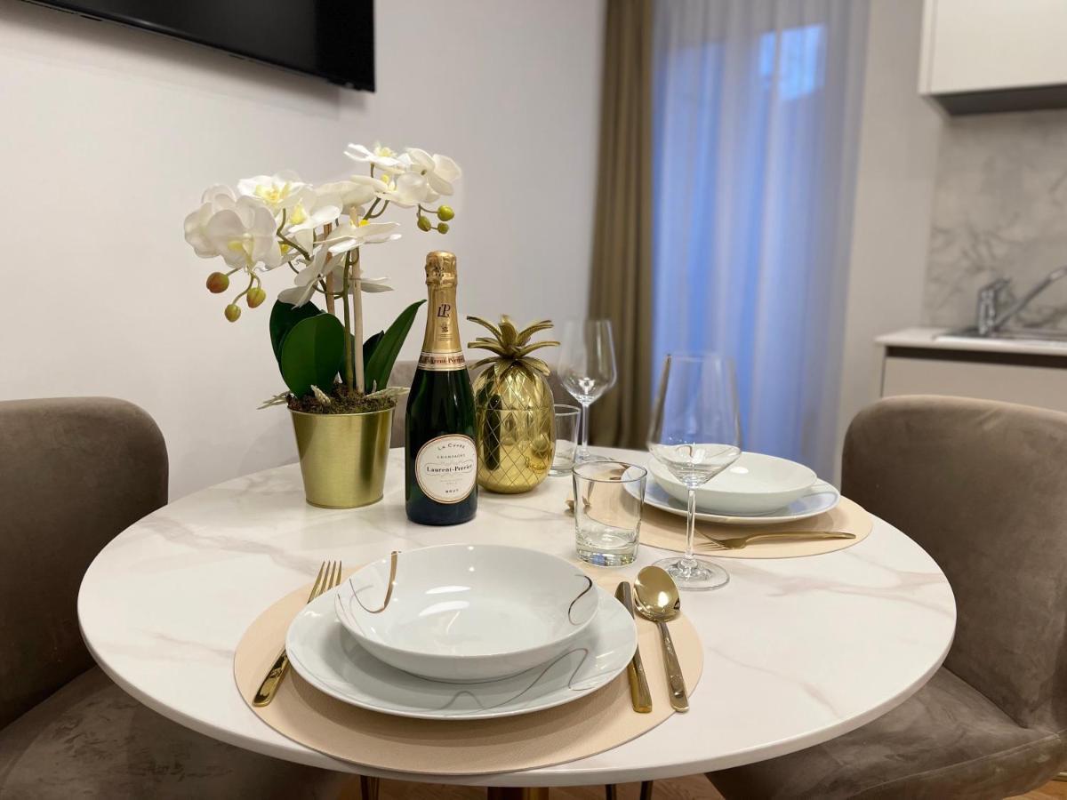 Bellagio Luxury Suites Apartments 外观 照片